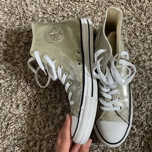 Gold converse women’s 10